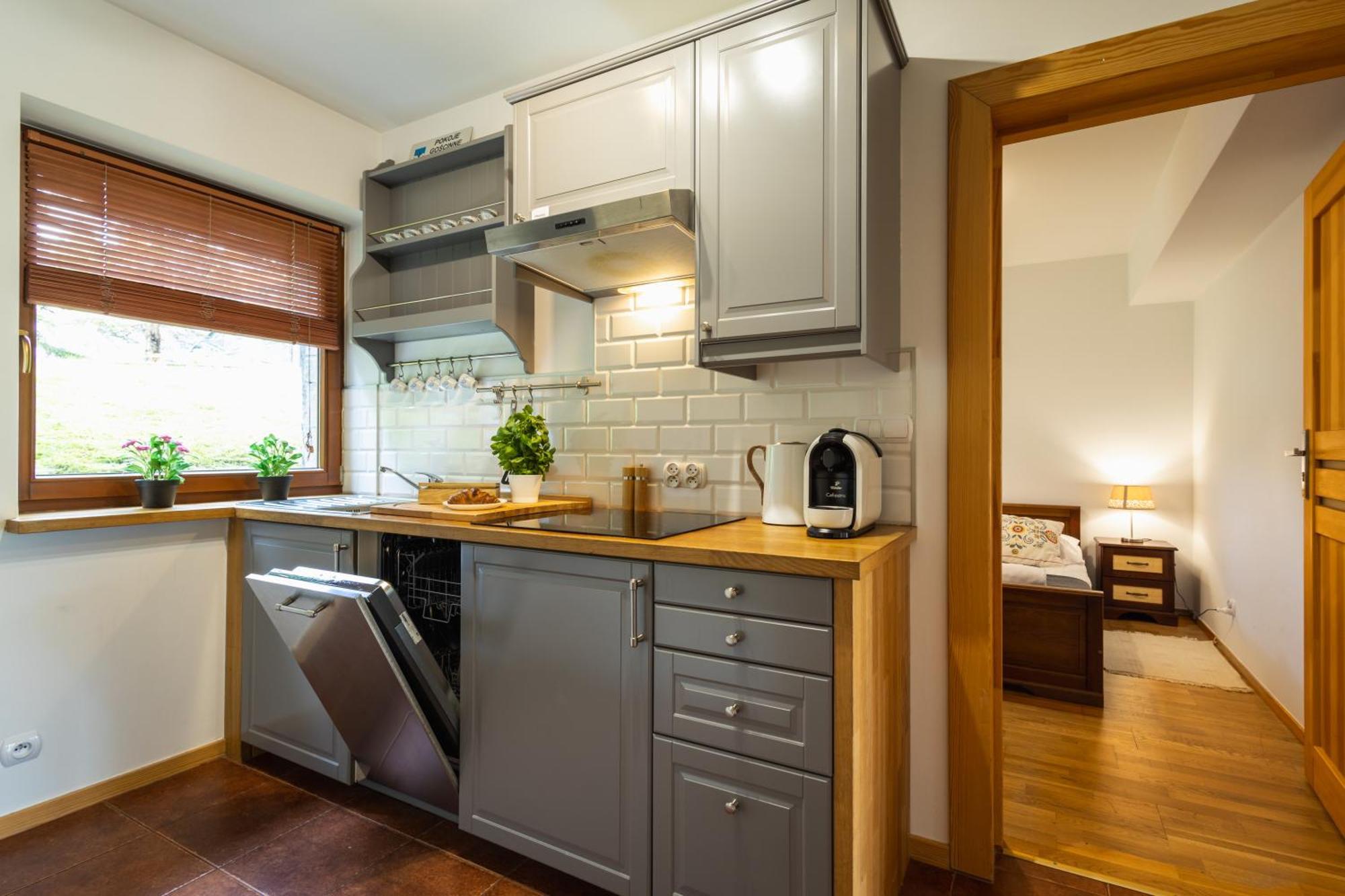 Apartament Poludniowy Z Widokiem- Sauna, Jacuzzi, Kominek Kościelisko Exteriör bild